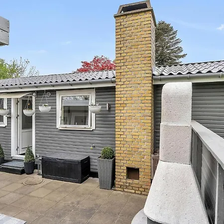 Gorgeous In Hyllinge With Kitchen *